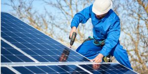 Installation Maintenance Panneaux Solaires Photovoltaïques à Cravant-les-Coteaux